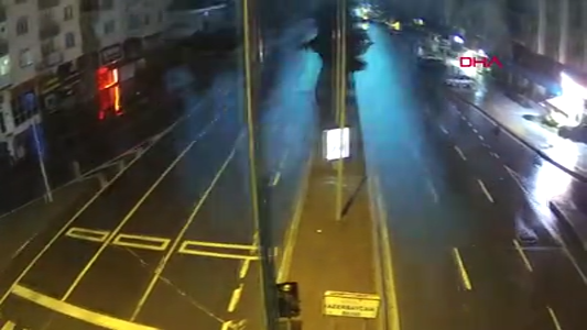 Kahramanmaraş'ta deprem anına ait yeni görüntüler ortaya çıktı! Saniyeler içinde böyle yıkıldı! İşte o anlar... - Sayfa 26