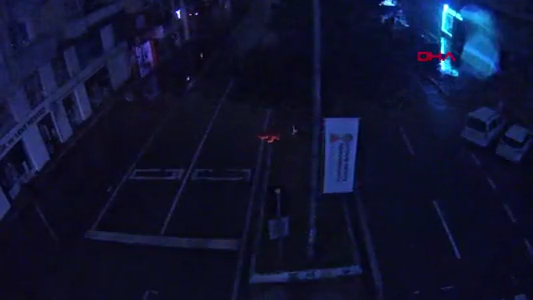 Kahramanmaraş'ta deprem anına ait yeni görüntüler ortaya çıktı! Saniyeler içinde böyle yıkıldı! İşte o anlar... - Sayfa 33