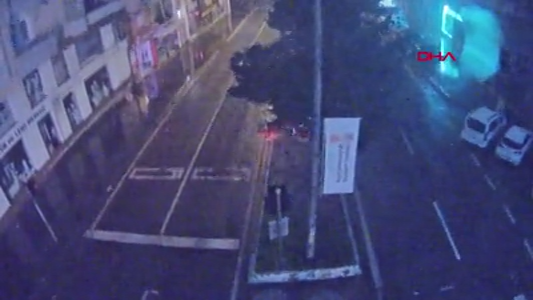 Kahramanmaraş'ta deprem anına ait yeni görüntüler ortaya çıktı! Saniyeler içinde böyle yıkıldı! İşte o anlar... - Sayfa 34