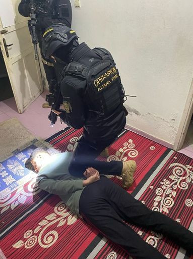 Adana'da PKK elebaşı Öcalan skandalı! O şahıslar yakalandı... Dikkat çeken detay! - Sayfa 5