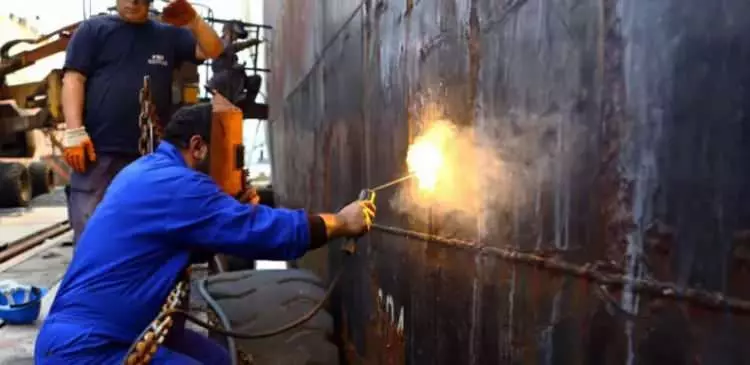 Ustalar karaborsaya düştü! Maaşları baş döndürüyor, işveren kara kara düşünüyor... - Sayfa 12