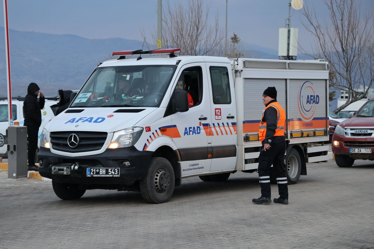 Erzincan'da facianın yaşandığı maden sahasında ailelerin acı bekleyişi... "Yardımcı olun, kurtarın" - Sayfa 7