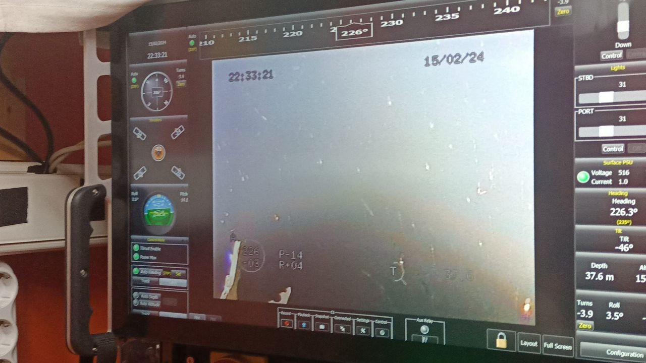 Marmara Denizi'nde batan geminin enkazından ilk görüntüler geldi! Yan yatmadan düz şekilde batmış... - Sayfa 8