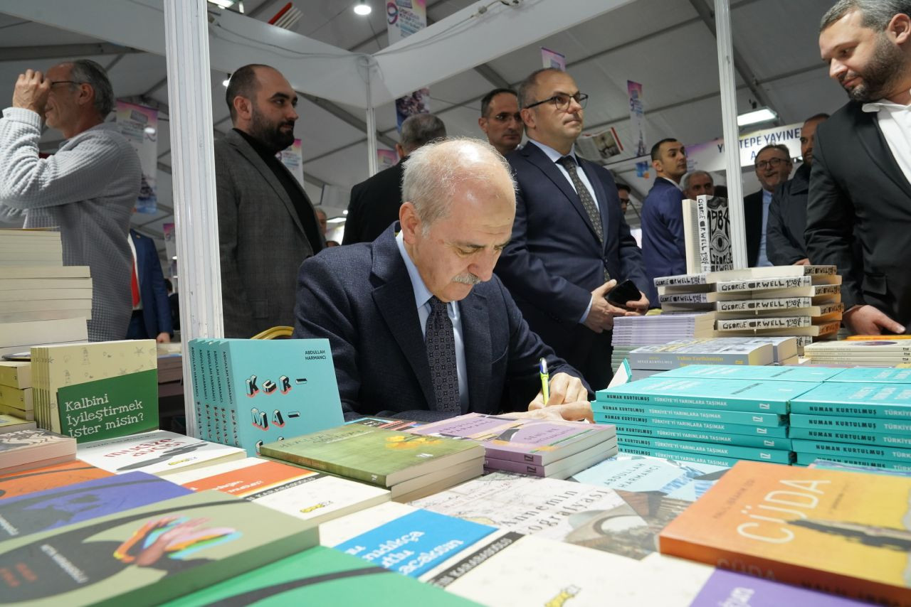 Bir İstanbul kültür klasiği! ''9. Üsküdar Kitap Fuarı'' başladı - Sayfa 13