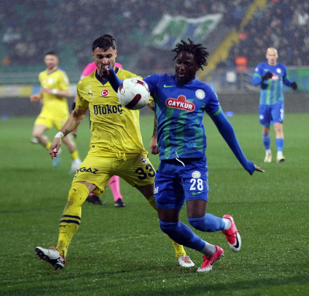 Sosyal medyaya damga vuran açıklama! Olay yaratan sözler: “Serdar Dursun hamlesi herkesi hayrete düşürdü! Tek mantıklı açıklaması İsmail Kartal ile Michy Batshuayi arasında devre arasında bir şey yaşandı!” - Sayfa 5