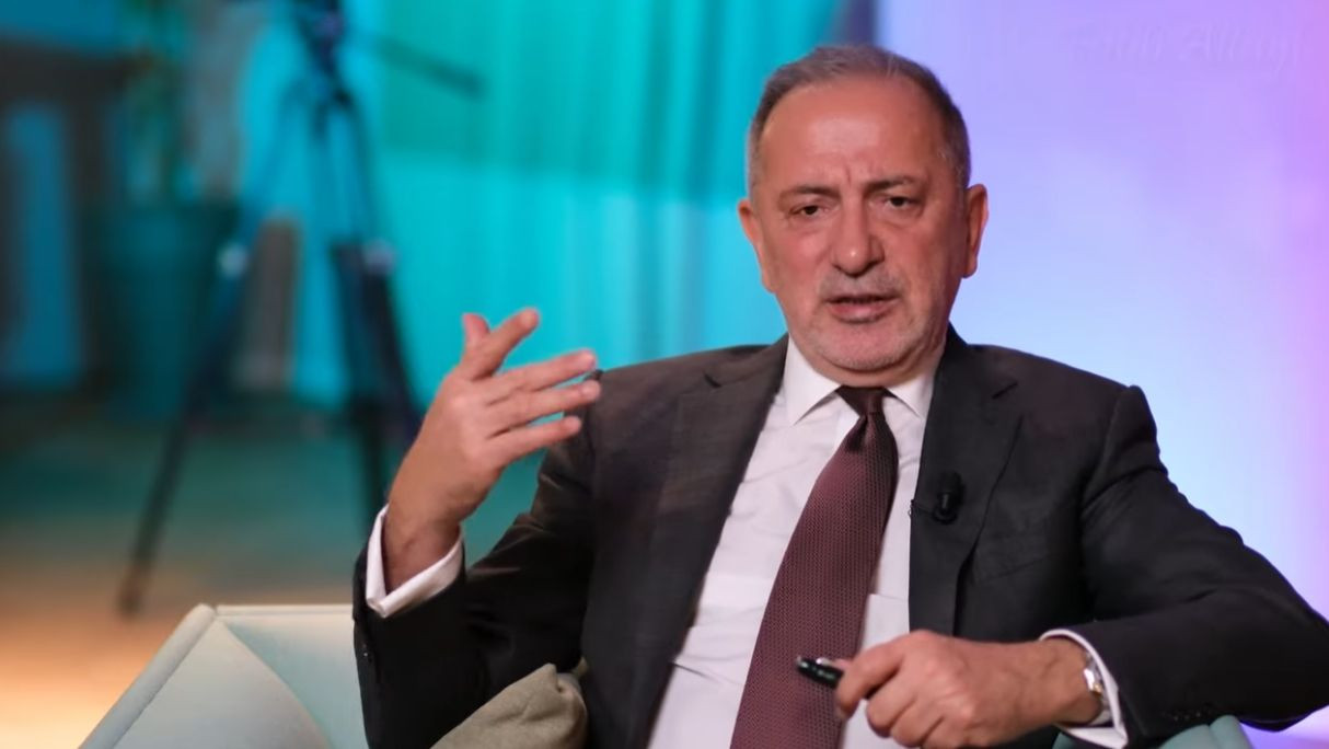 Fatih Altaylı: "Emirhan'ın takımdan gönderilmesine sebep olan uygulama kulüpteki yöneticilerde var mı merak ediyorum" - Sayfa 5