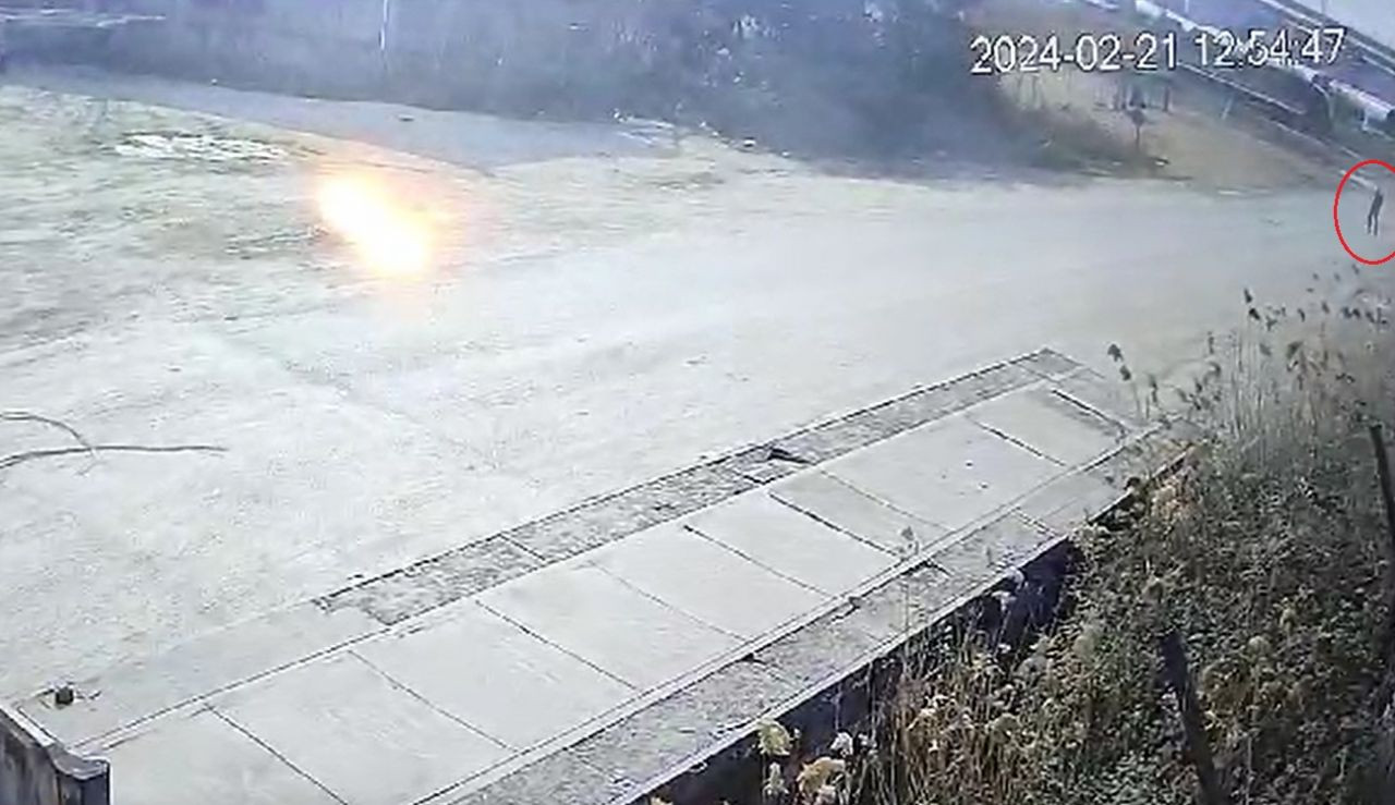 'Toz kaldırdığı' için tepki gösteren yayaya geri dönüp kamyonetiyle çarptı o anlar kamerada - Sayfa 5