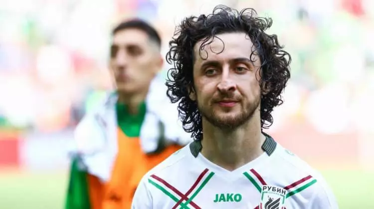 Onlar paranın asla satın alamadığı futbolcular! Hepsi birer istikrar abidesi: İşte takımlarının formasını en çok giyen futbolcular... - Sayfa 19