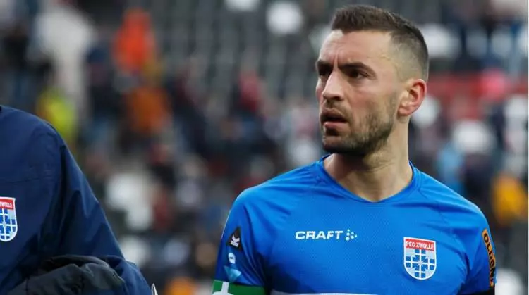 Onlar paranın asla satın alamadığı futbolcular! Hepsi birer istikrar abidesi: İşte takımlarının formasını en çok giyen futbolcular... - Sayfa 47