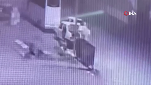 57 saniyede arabayı soyan hırsızlar kameraya yakalandı - Sayfa 9