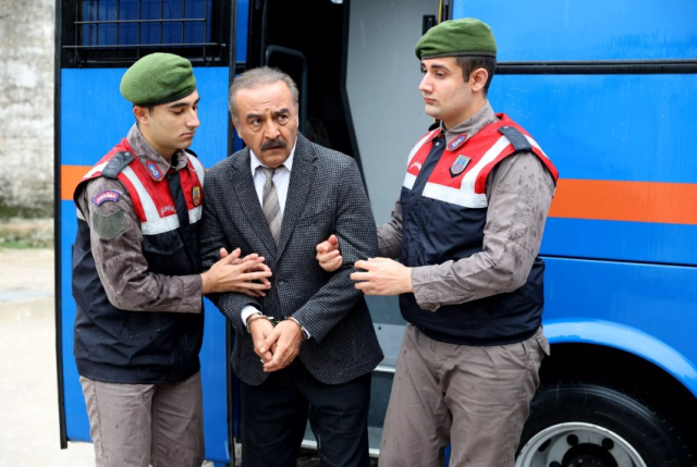 Pavyon sahneleriyle çok konuşulan İnci Taneleri dizisi için flaş karar! - Sayfa 7