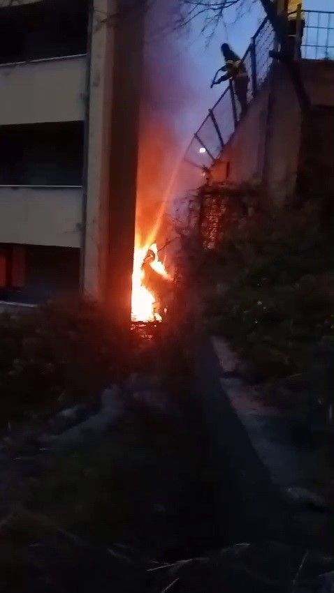 Buzdolabını tamire götüren sürücü aracı ile 10 metreden apartman boşluğuna uçtu - Sayfa 6