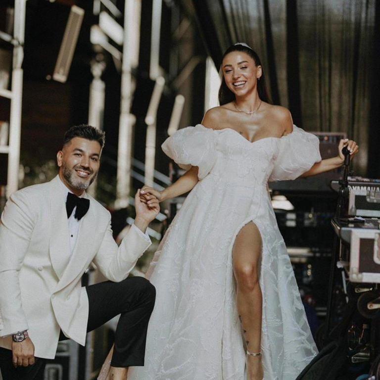 Ünlüler ve eşleri! İşte Seda Sayan, Acun Ilıcalı, Mustafa Sandal, Kıvanç Tatlıtuğ gibi ünlü isimlerin yaptıkları evlilikler ve eşleri... - Sayfa 5