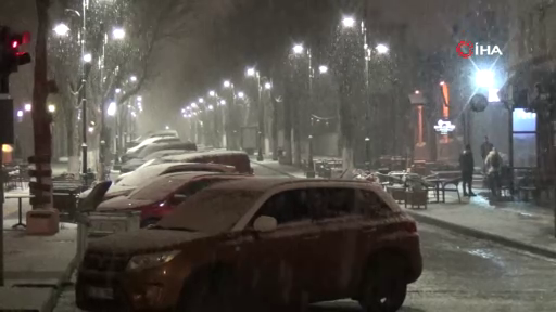 Kars’ta yoğun kar yağışı kartpostallık görüntü oluşturdu! - Sayfa 6