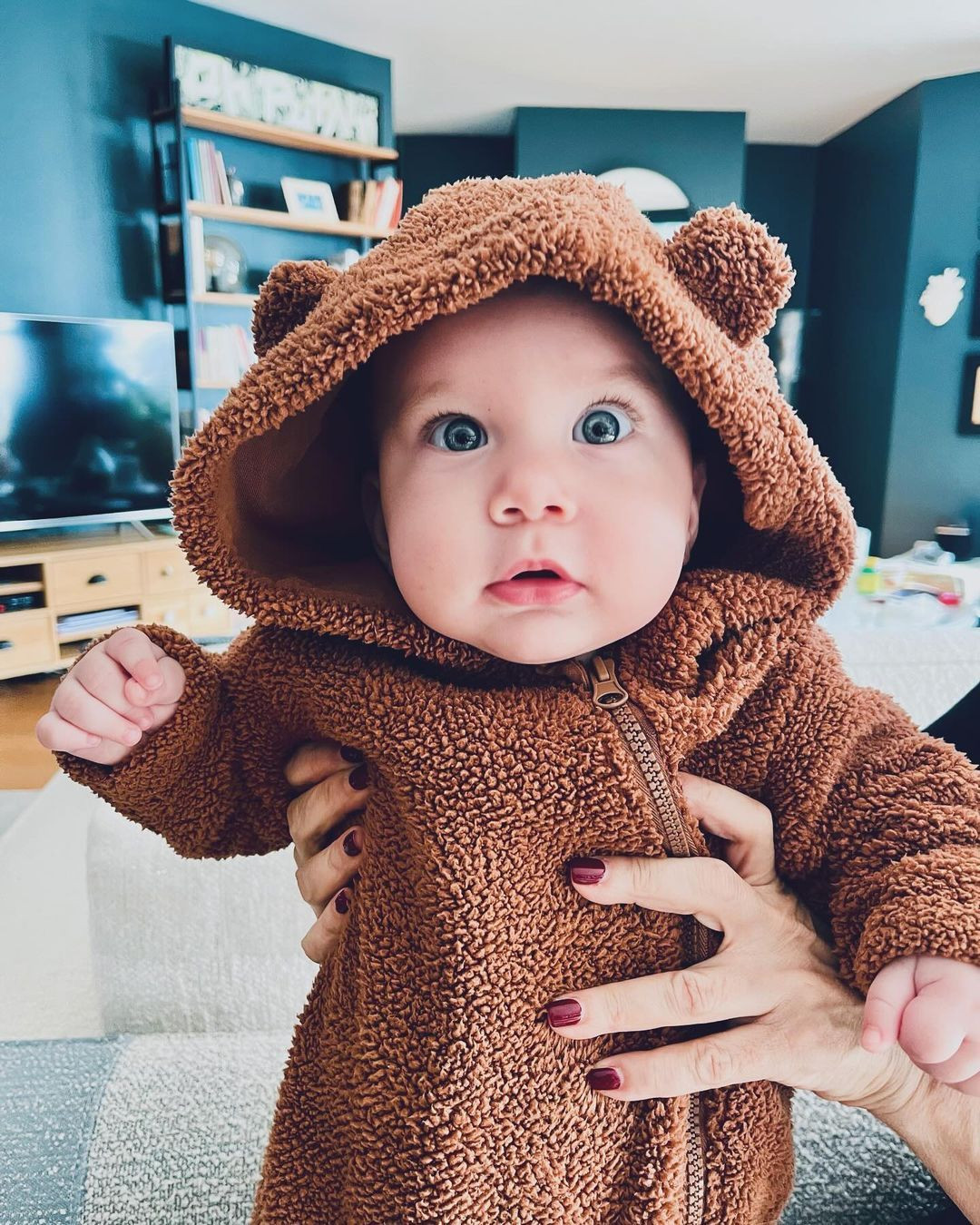 Aslı Enver kızı Elay'ın yüzünü ilk kez gösterdi! - Sayfa 6