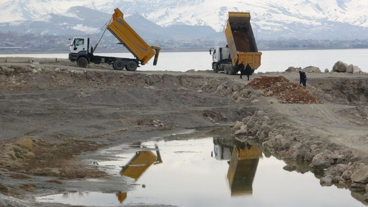Van Gölü'nde büyük tehlike: Limanlar bile kullanılamaz hale geliyor - Sayfa 7