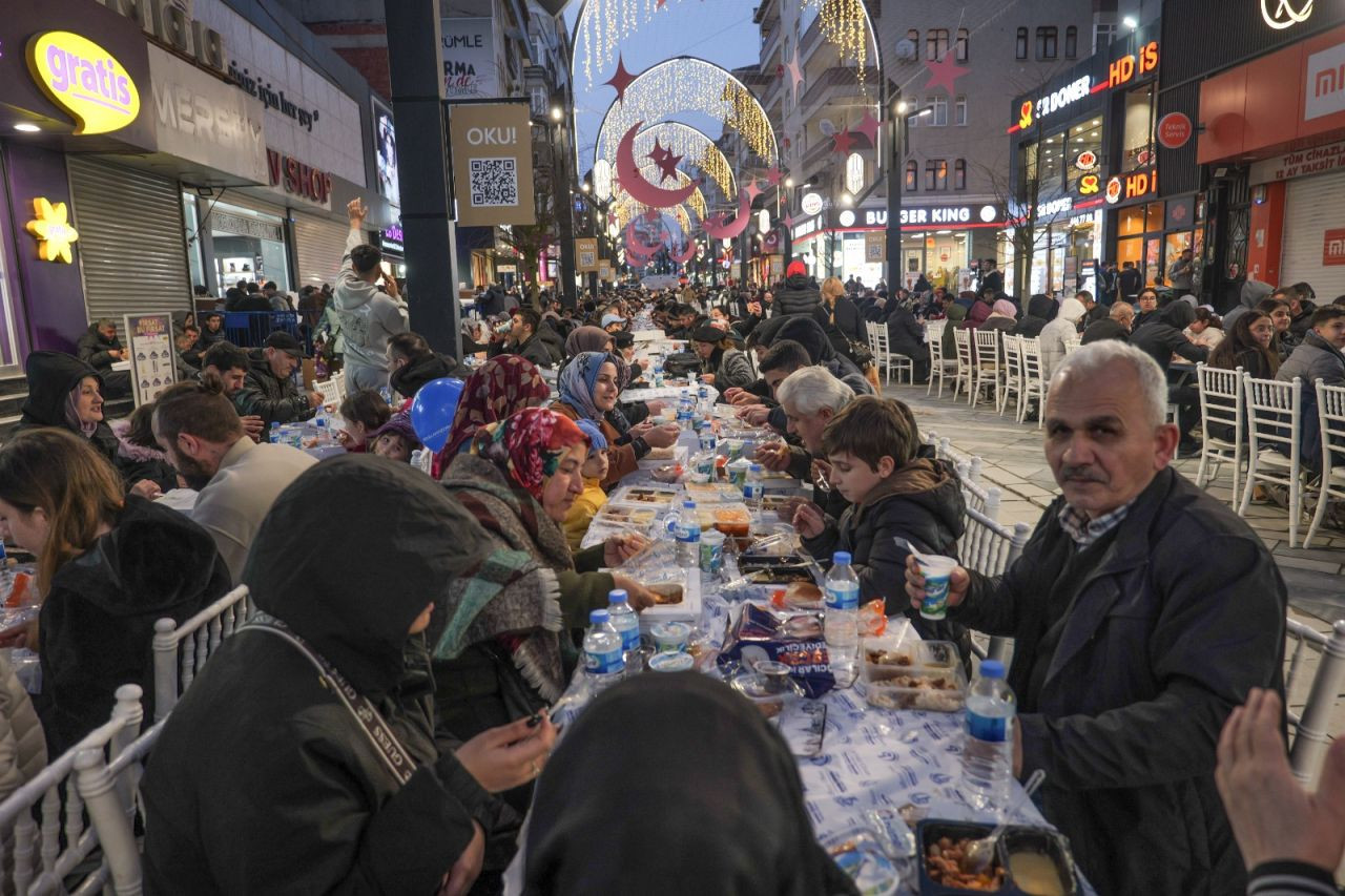 Bağcılar Belediyesi'nden Ramazan ayı boyunca sürecek etkinlikler için dev plato! - Sayfa 21