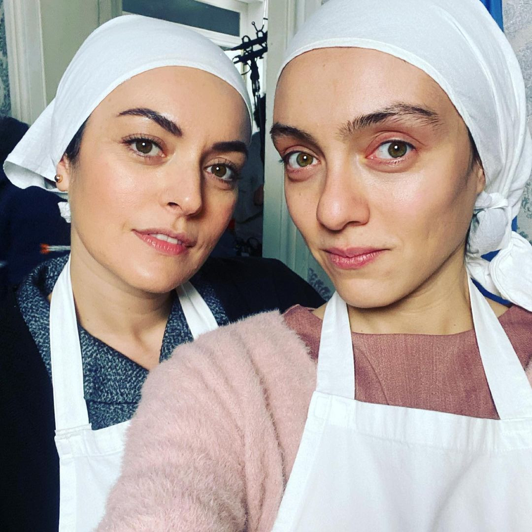 Merve Dizdar yakın arkadaşı Ezgi Mola'nın doğum gününü o karelerle kutladı - Sayfa 6