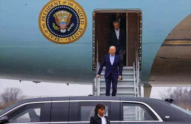 New York caddelerinde görülmemiş olay! 20 kum dolu kamyonla Joe Biden'ı korudular... - Sayfa 31