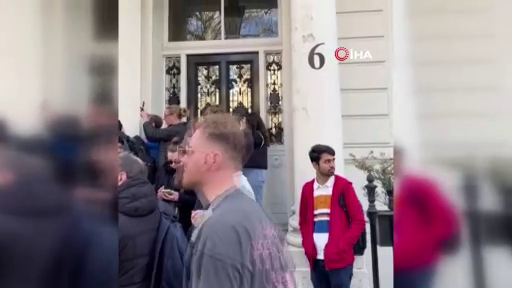 Buckingham Sarayı önünde elektrikli bisiklet patladı - Sayfa 7