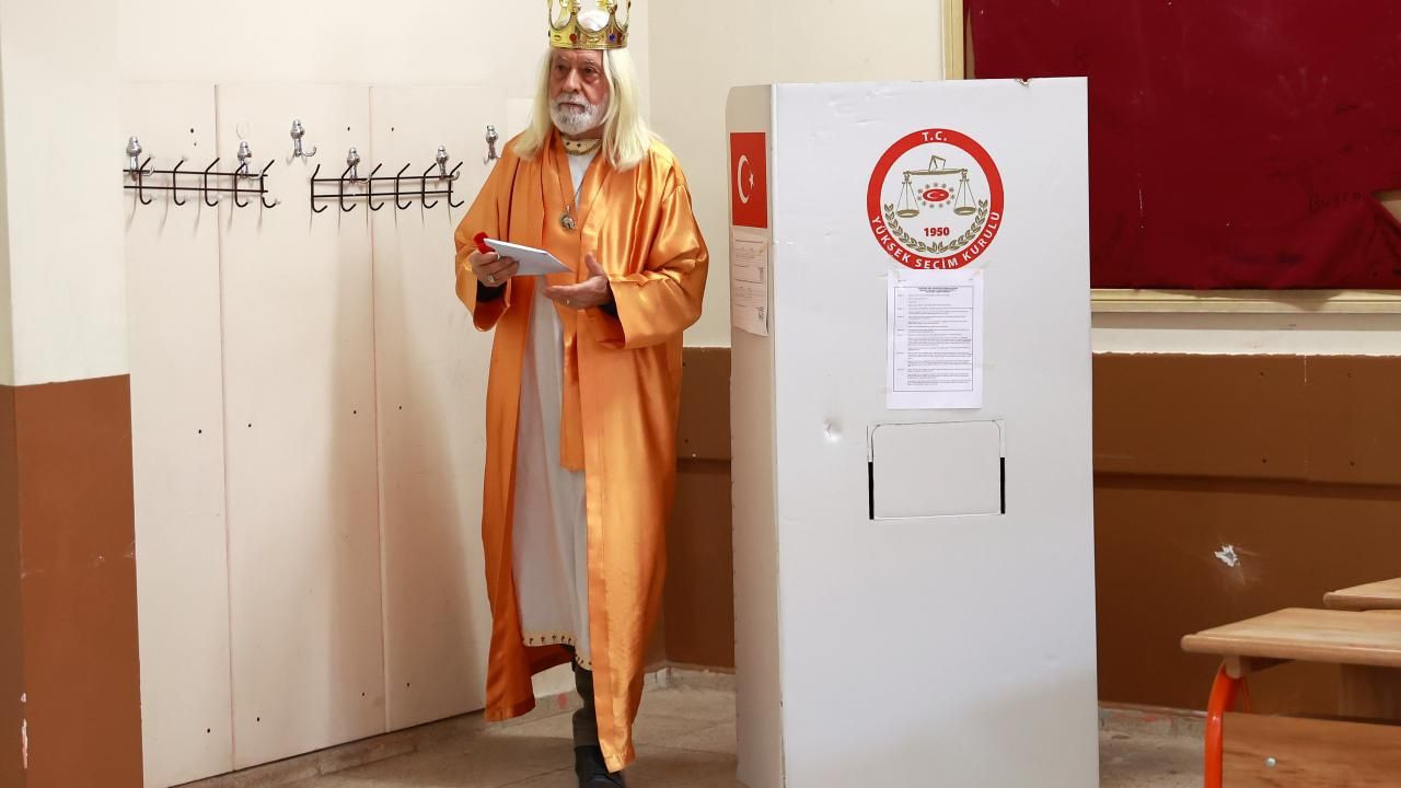 Kral olan da var, astronot olan da! İşte sandık başından renkli kareler - Sayfa 5