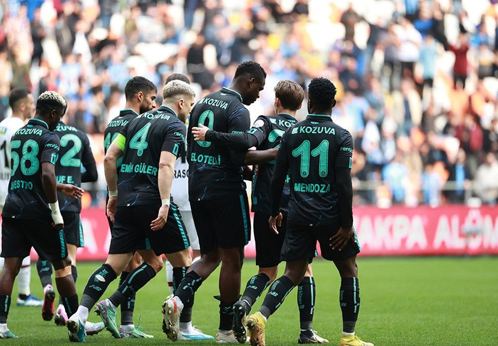 UEFA kulüpler sıralaması yenilendi! Süper Lig devi ezeli rakiplerini geride bıraktı: İşte o sıralama... - Sayfa 17