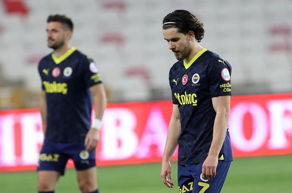 "Bu rezilliğin sorumluları Ali Koç ve İsmail Kartal acilen istifa edip gidin! İsmail Hocam, Icardi'ye güvendikleri kadar Edin Dzeko'ya güvenmedin" - Sayfa 8