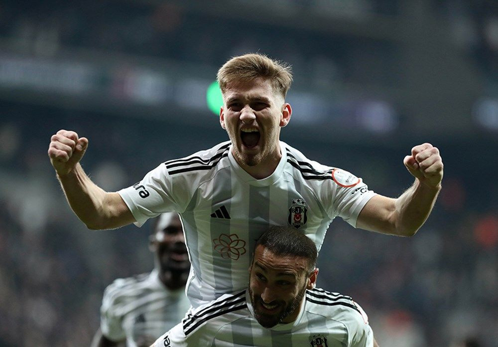 Kenan Yıldız listenin en başında! İşte 76 milyon euroluk A Milli Takım ilk 11'i! Türkiye'nin geleceği onlara emanet: Genç yıldızlardan kurulu takımımız kupalara ambargo koyabilir... - Sayfa 11