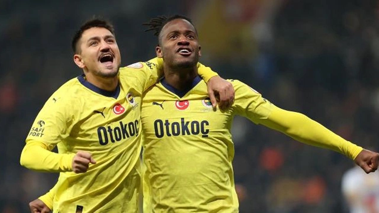 Sosyal medya bu açıklamayla yıkılıyor! Tüm Fenerbahçelileri umutlandırdı: "Fenerbahçe bir mucize gerçekleştirerek Galatasaray'ı geçip şampiyon olacak" - Sayfa 6