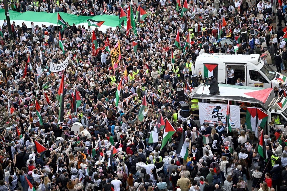 2024 Eurovision Şarkı Yarışması'nda kazanan belli oldu! İşte 2024 Eurovision Şarkı Yarışması'nda 25 finalist ülkenin aldığı puanlara göre sıralaması... - Sayfa 11