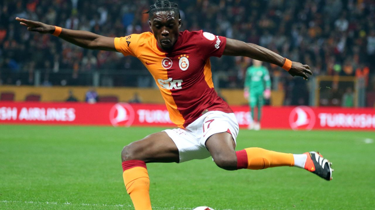 Galatasaray'ın Fenerbahçe derbisi ilk 11'i belli oldu! Ve Okan Buruk herkesin beklediği Abdülkerim Bardakcı kararını sonunda verdi: Cimbom'da büyük sürpriz - Sayfa 6
