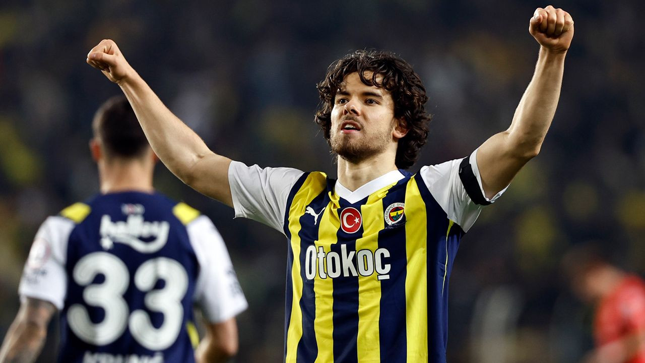 İngilizler duyurdu: Ferdi Kadıoğlu için Fenerbahçe'ye 22 milyon euroluk teklif! Premier Lig ekibi resmen devreye girdi - Sayfa 6