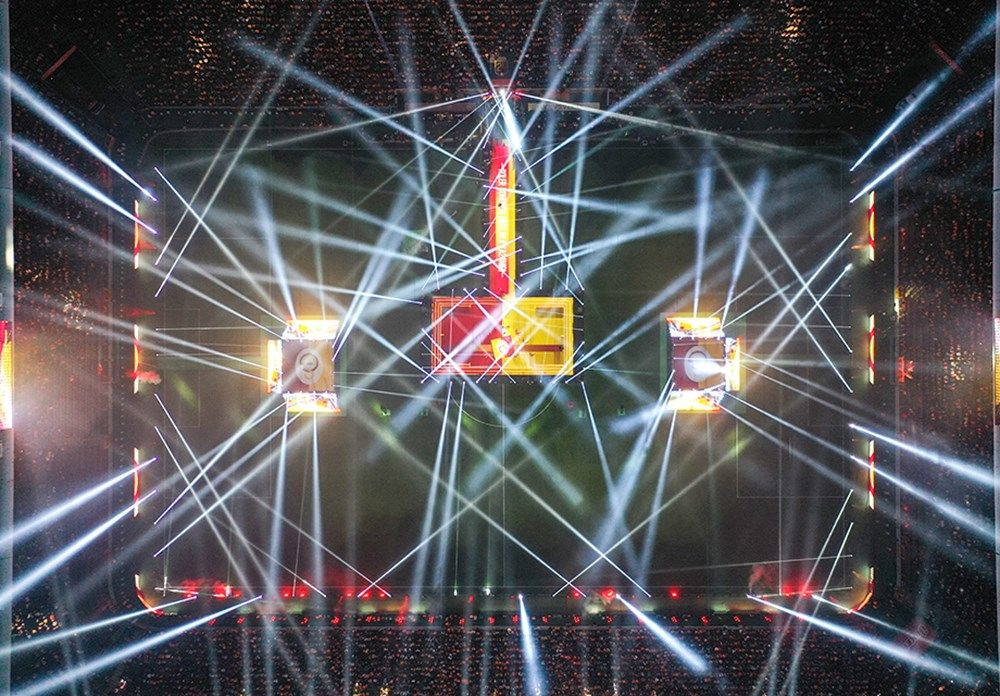 Galatasaray 24. şampiyonluk kupasını taraftarının önünde kaldırdı! - Sayfa 33