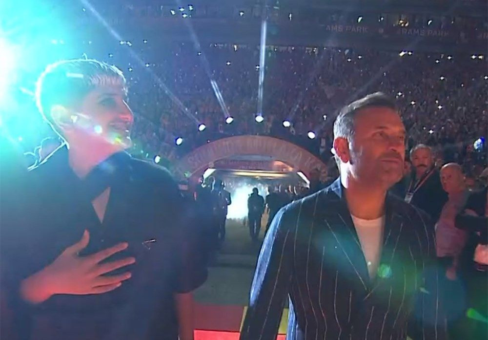 Galatasaray 24. şampiyonluk kupasını taraftarının önünde kaldırdı! - Sayfa 37