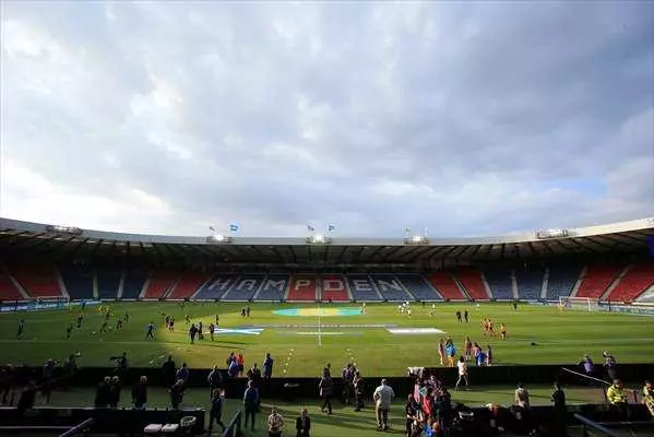 İskoçya - İsrail maçında Filistin protestosu: Kendini direğe zincirledi, İsrail'e kırmızı kartı gösterdi... - Sayfa 20