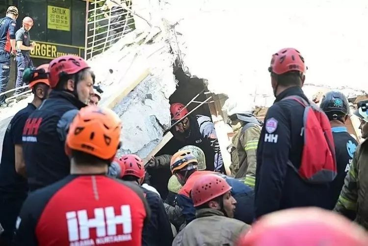 Küçükçekmece'de çöken binanın sahibinin ifadesi ortaya çıktı! "Müteahhit bulacağım zaman bu olay meydana geldi" - Sayfa 7