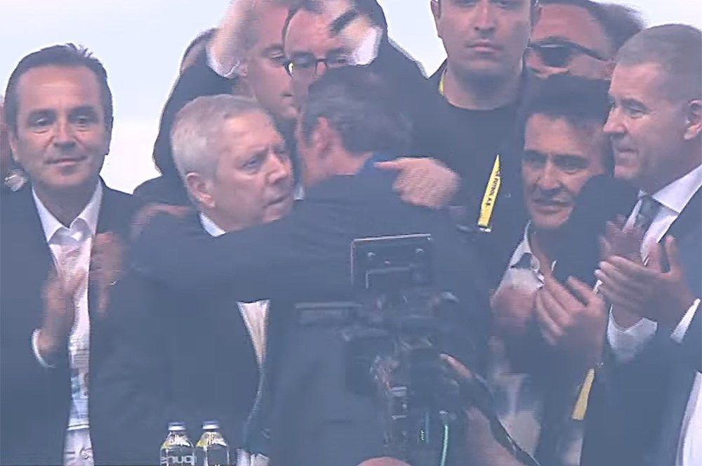 Fenerbahçe Ali Koç'u bir kez daha seçti: İşte nefesleri kesen kongrede dakika dakika yaşananlar... - Sayfa 29