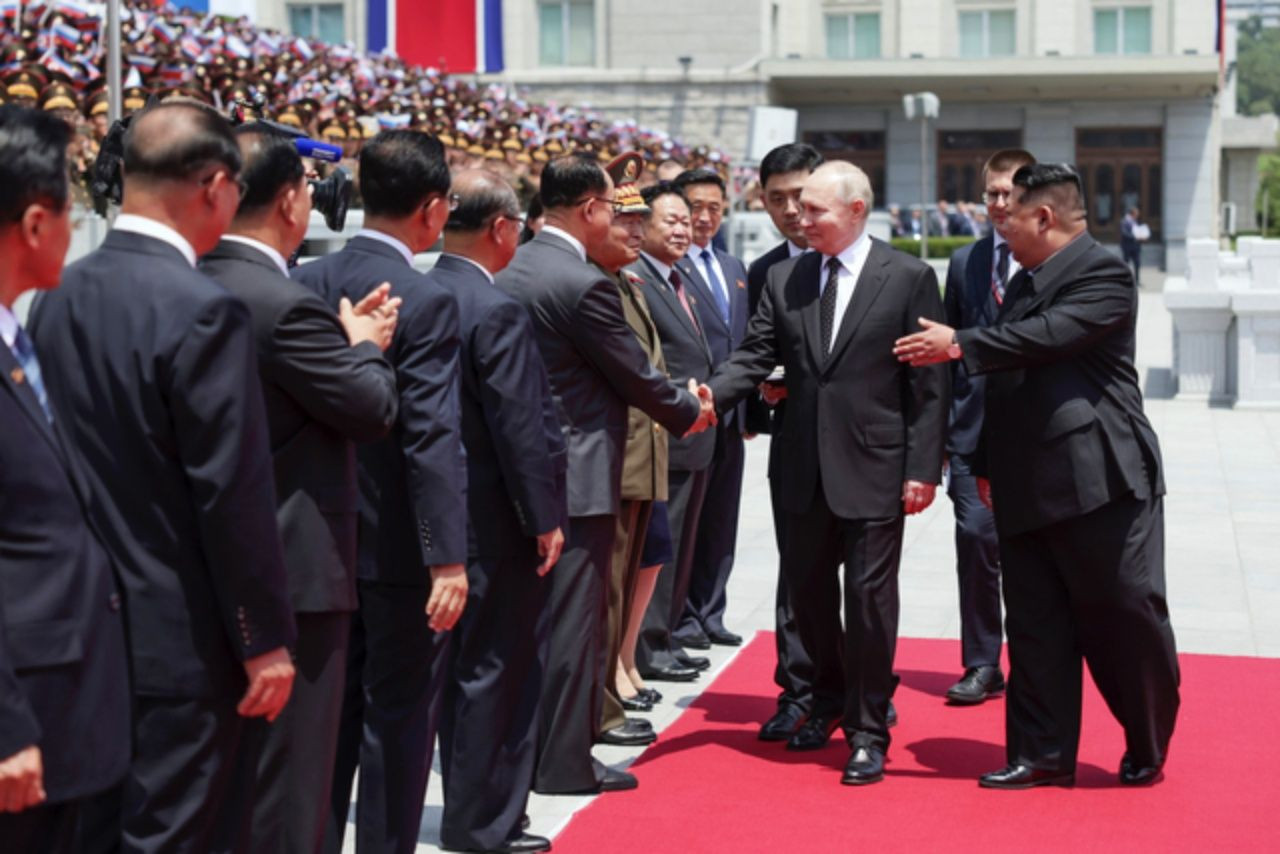 24 yıl sonra bir ilk! Rusya Devlet Başkanı Vladimir Putin Kuzey Kore'de - Sayfa 6