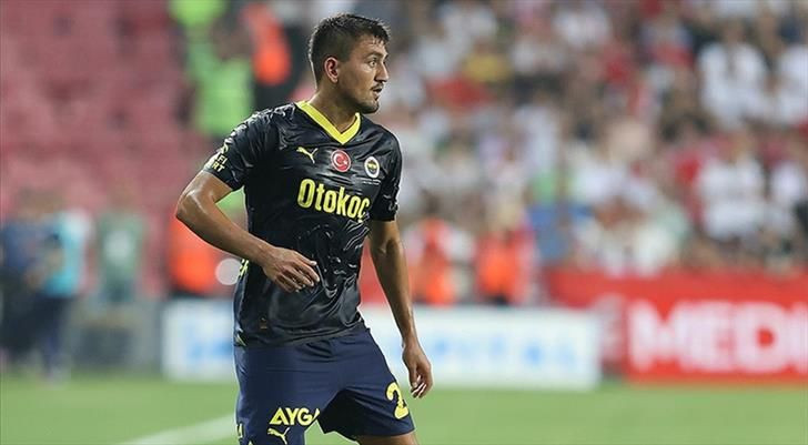 Jose Mourinho Fenerbahçe'de gidecek ve kalacak isimleri belirledi! 5 isme tam not verdi, 3 ismin biletini kesti: "Bunları takımdan gönderin" - Sayfa 9