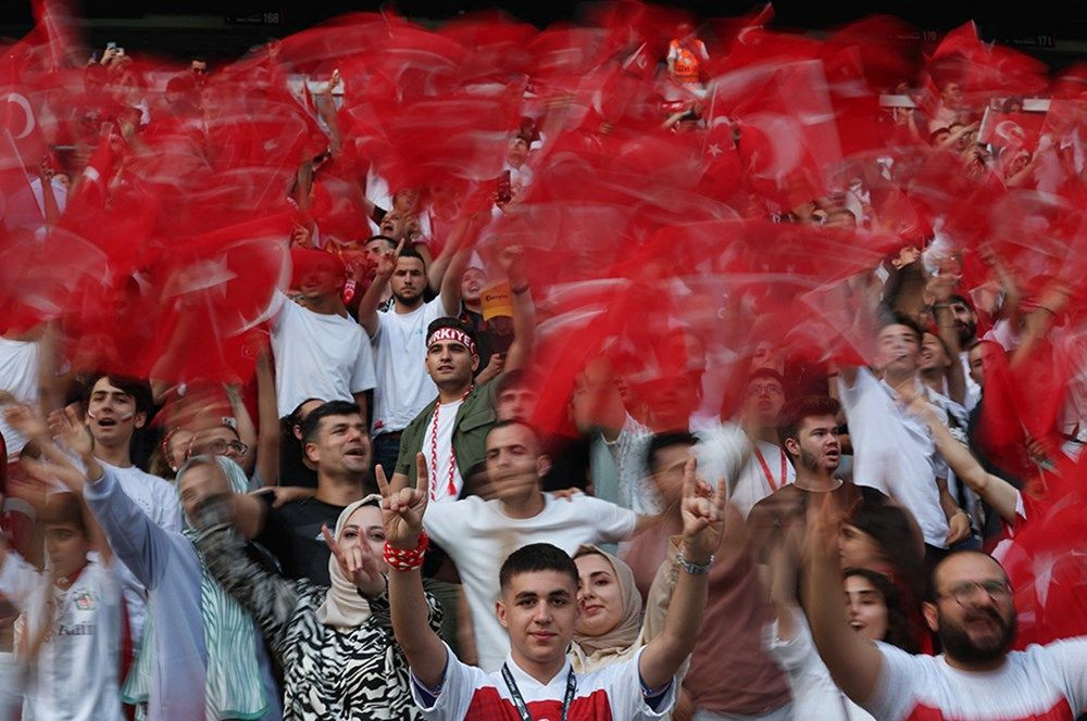 Merih Demiral sahaya çıktı, taraftarlar adeta çıldırdı! - Sayfa 8