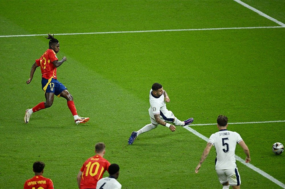 İngiltere yine yeniden yıkıldı, İspanya şampiyonluk kupasını kaldırdı! - Sayfa 5