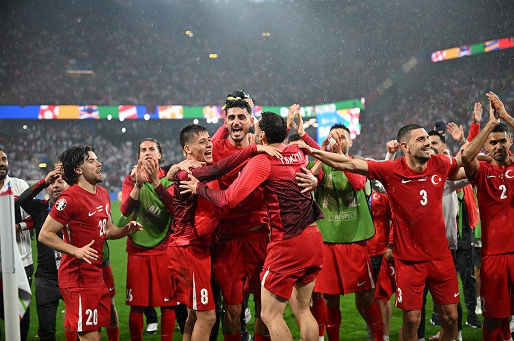 A Milli Takımımız'dan tarihi başarı! FIFA sıralaması açıklandı: Türkiye 16 basamak yükseldi! İşte sıralamadaki yerimiz... - Sayfa 12