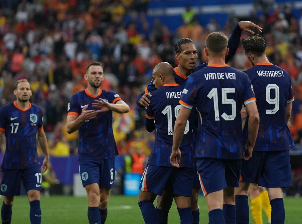 A Milli Takımımız'dan tarihi başarı! FIFA sıralaması açıklandı: Türkiye 16 basamak yükseldi! İşte sıralamadaki yerimiz... - Sayfa 8