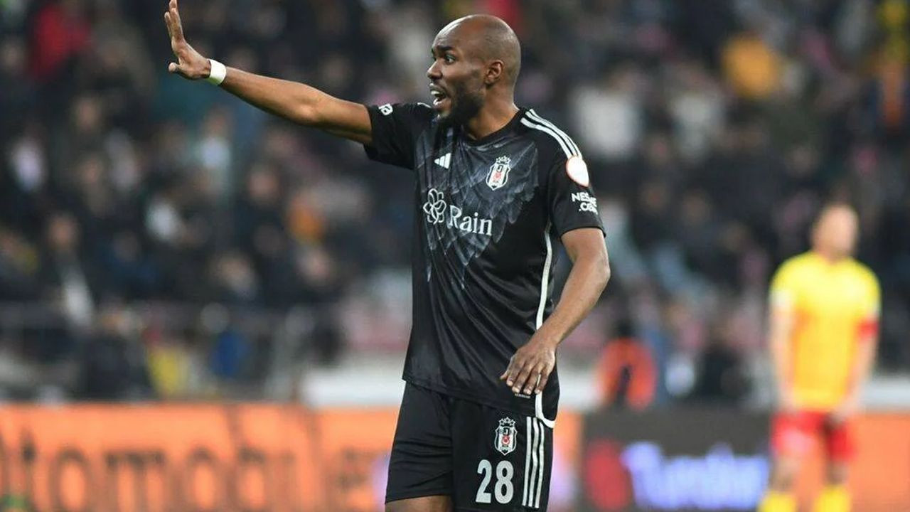 Beşiktaş'ın Süper Kupa maçı ilk 11'i belli oldu! Giovanni van Bronckhorst Semih Kılıçsoy için kararını verdi: Tüm gözler genç yıldızın üzerinde olacak - Sayfa 9