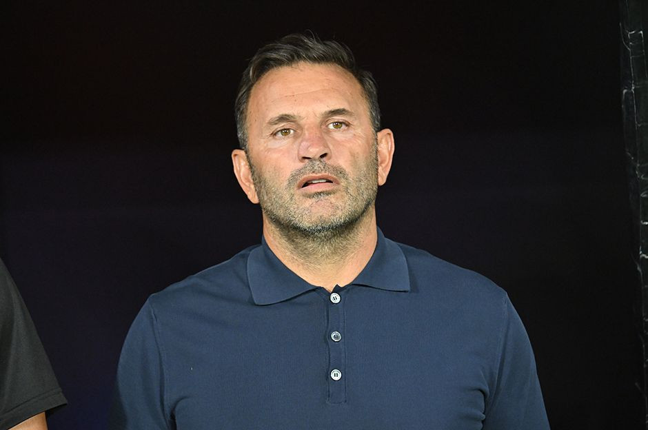 “Bu ağır yenilgi tamamen Okan Buruk’a yazar! Berkan Kutlu fantezisi Galatasaray’ı yaktı: Maç sabaha kadar oynansa hiçbir şey değişmezdi” - Sayfa 6