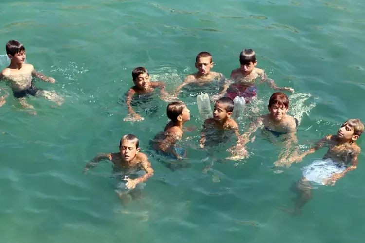 Van Gölü'ne giren esmer çocuklar sarışın oluyor! Nedeni şoke etti... - Sayfa 8