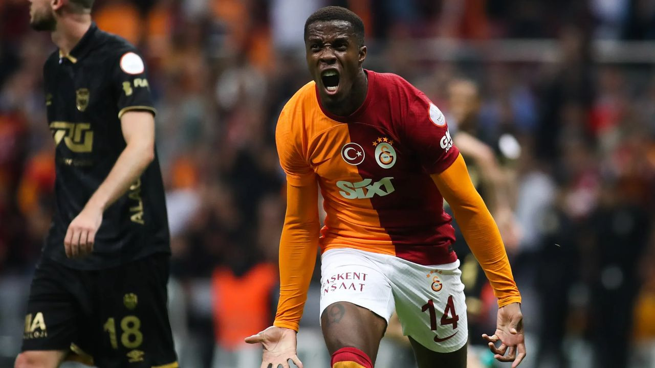 Galatasaray'da Wilfried Zaha dönemi sona erdi! İngiliz ekibi 9 milyon euroluk ücret ödeyecek: Süper Kupa sonrası kararını vermişti - Sayfa 9
