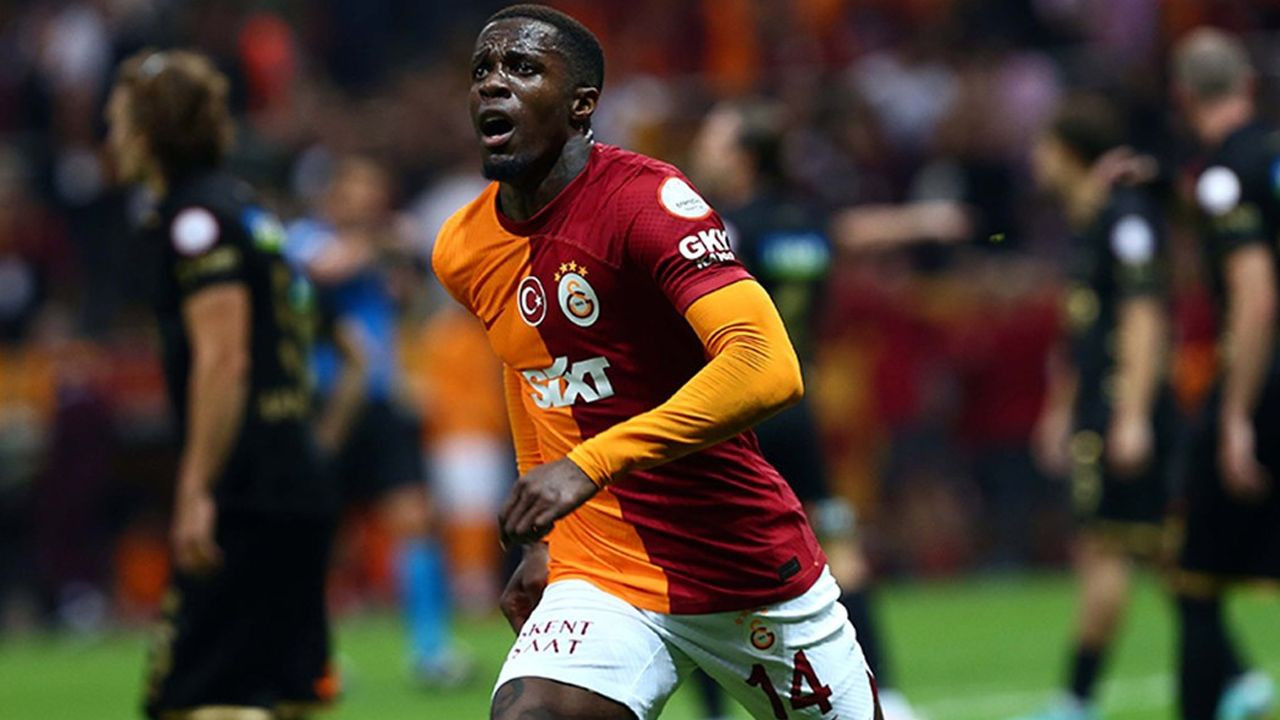 Galatasaray'da Wilfried Zaha dönemi sona erdi! İngiliz ekibi 9 milyon euroluk ücret ödeyecek: Süper Kupa sonrası kararını vermişti - Sayfa 8