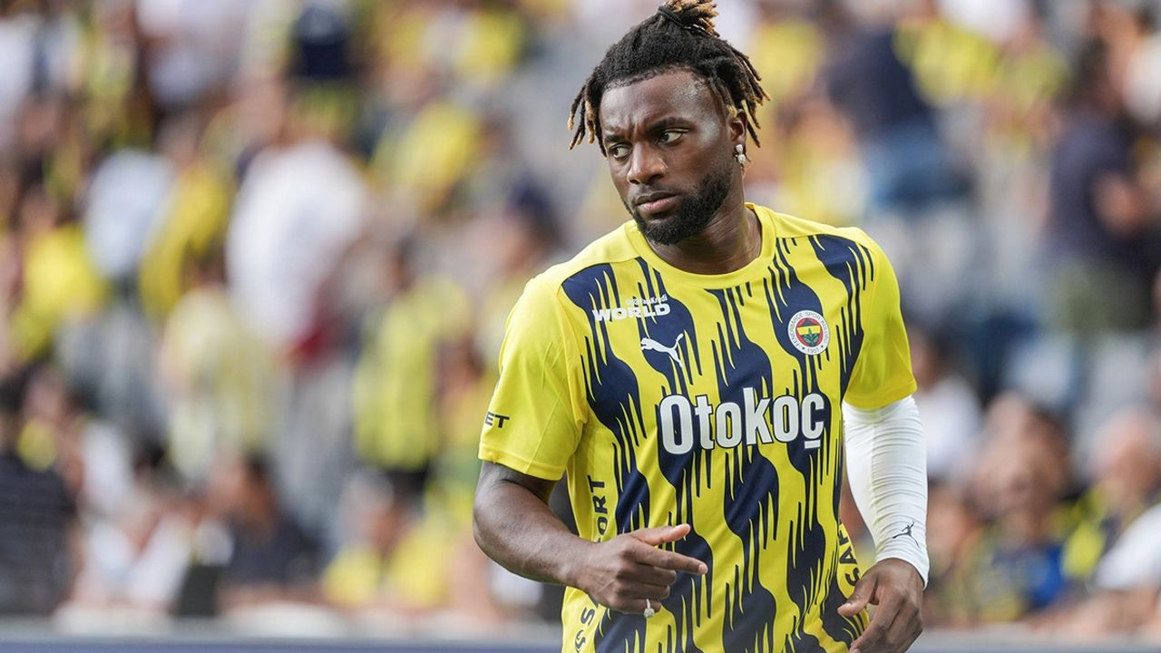 Fenerbahçe'nin Çaykur Rizespor maçı ilk 11'i belli oldu! Jose Mourinho Fred için beklenen kararı verdi: Taraftarların gözü bu haberde - Sayfa 12