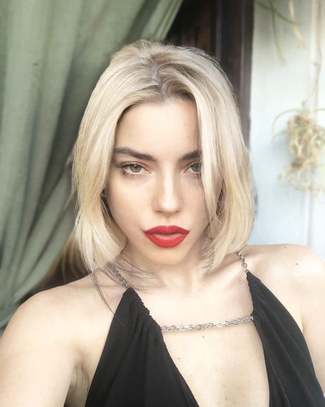 Merve Boluğur'un yeni imajı takipçilerine kriz geçirtti! ''Yapmadım de'' - Sayfa 7